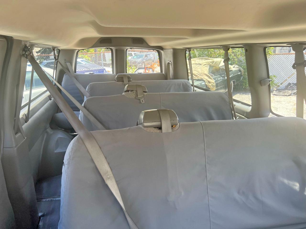 Chevrolet Express Lt