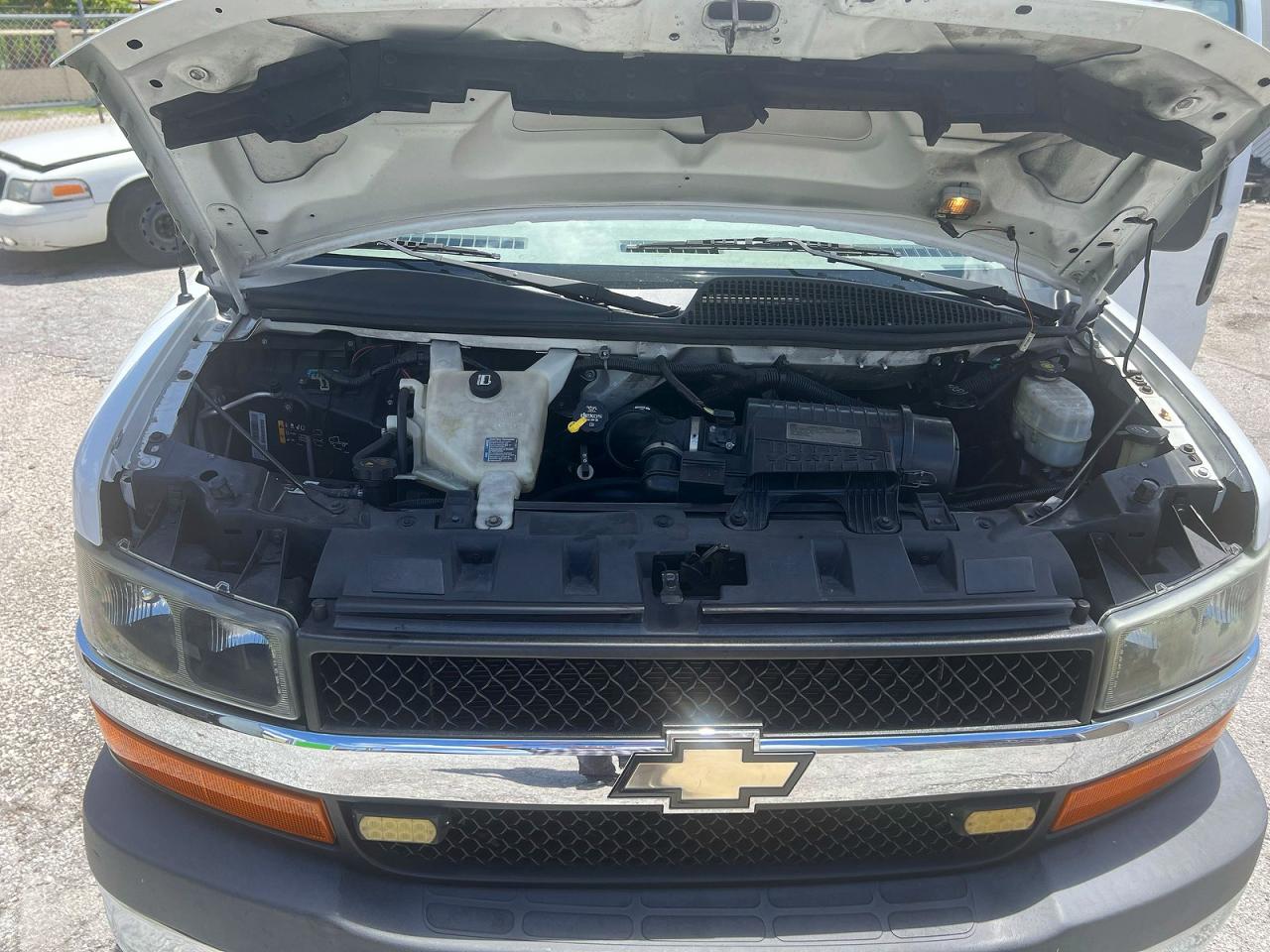 Chevrolet Express Lt