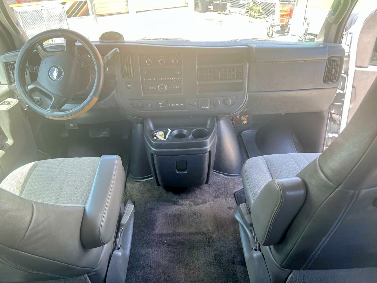 Chevrolet Express Lt