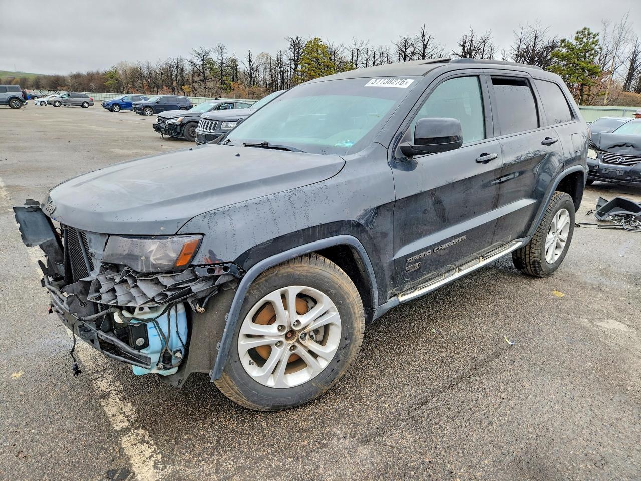 Salvage Jeep Cherokee Image