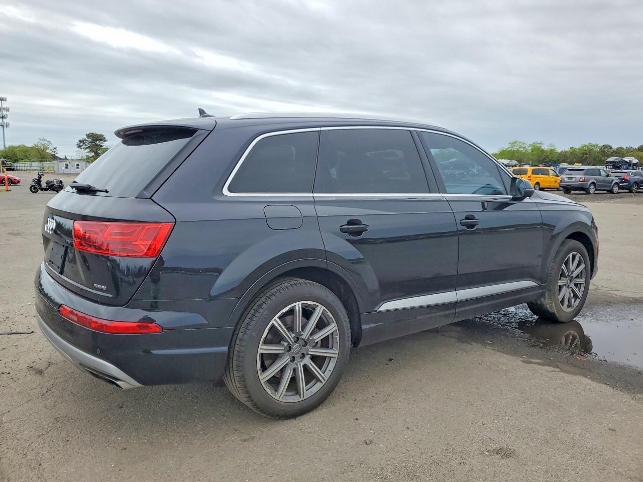 Audi Q7 Premium Plus