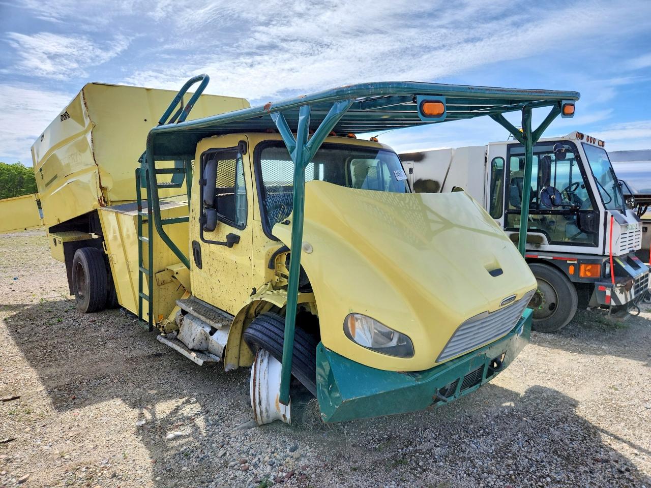 Freightliner M2 106 Medium Duty