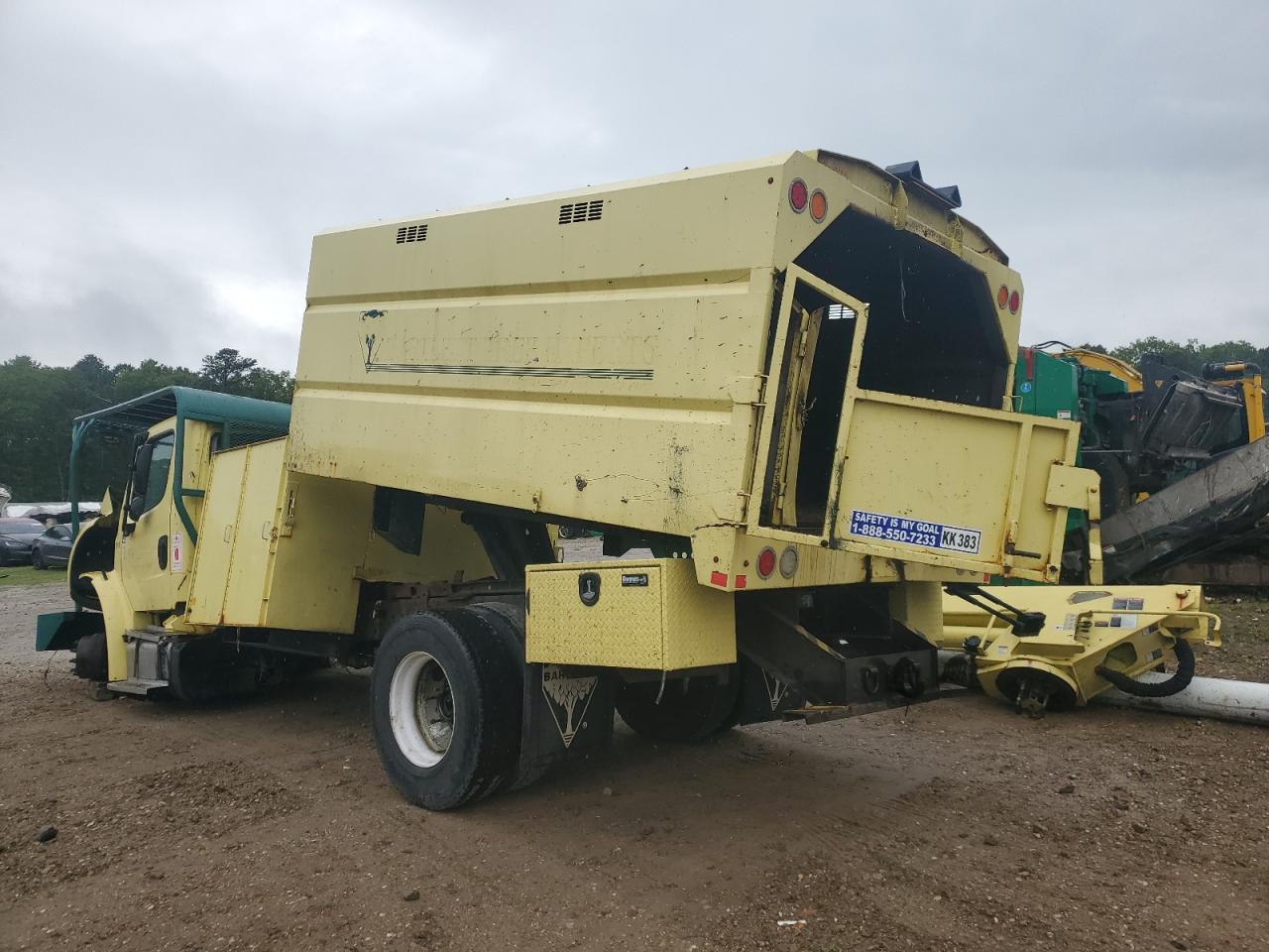 Freightliner M2 106 Medium Duty