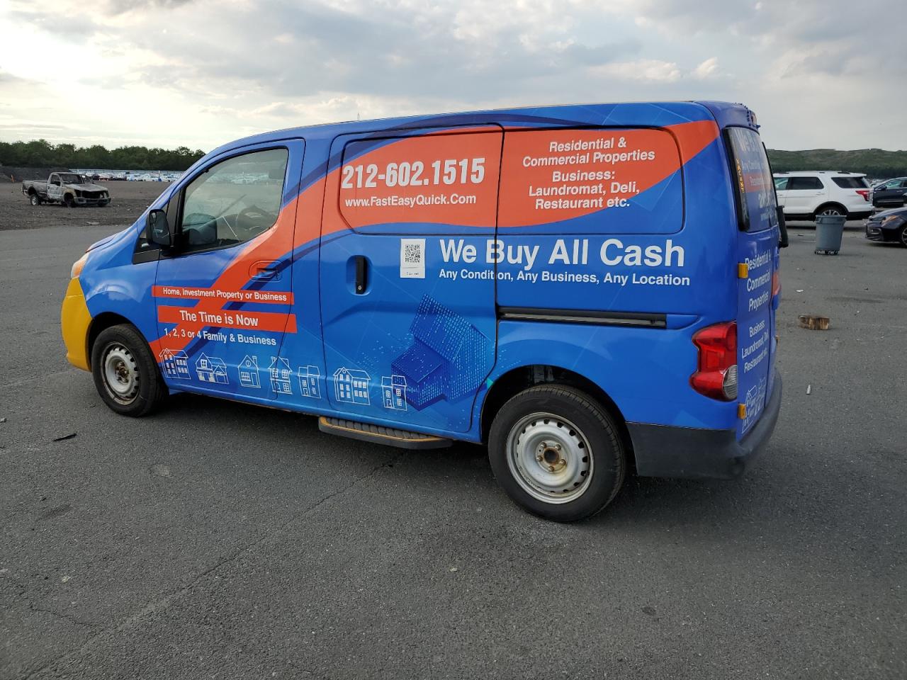 Nissan Nv