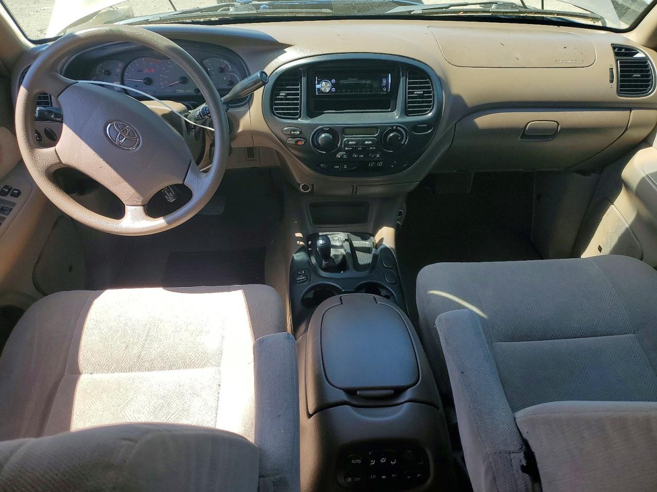 Toyota Sequoia Sr5