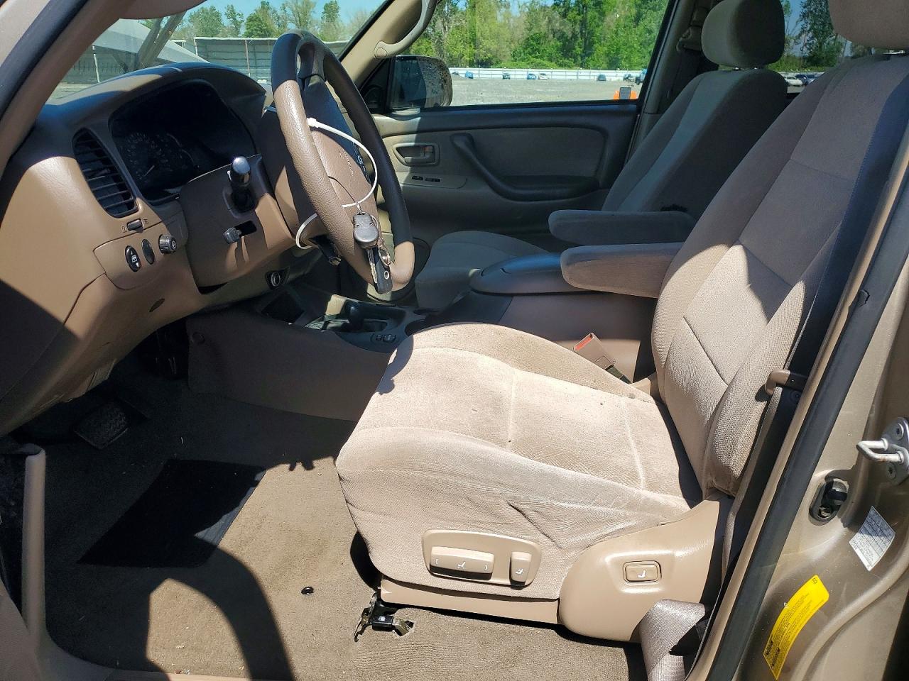 Toyota Sequoia Sr5