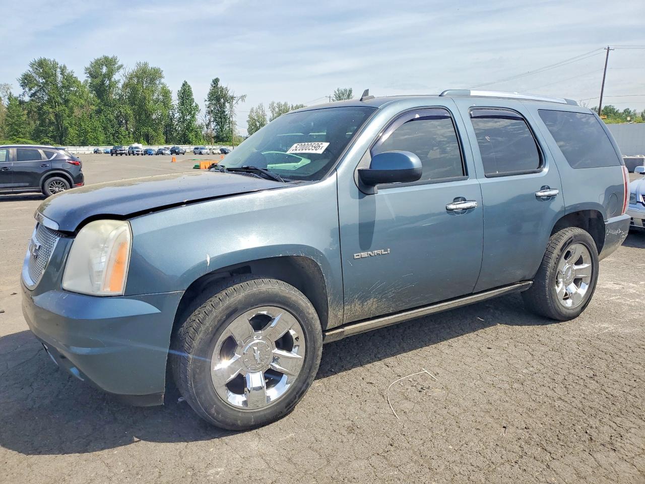 Salvage GMC Yukon Image