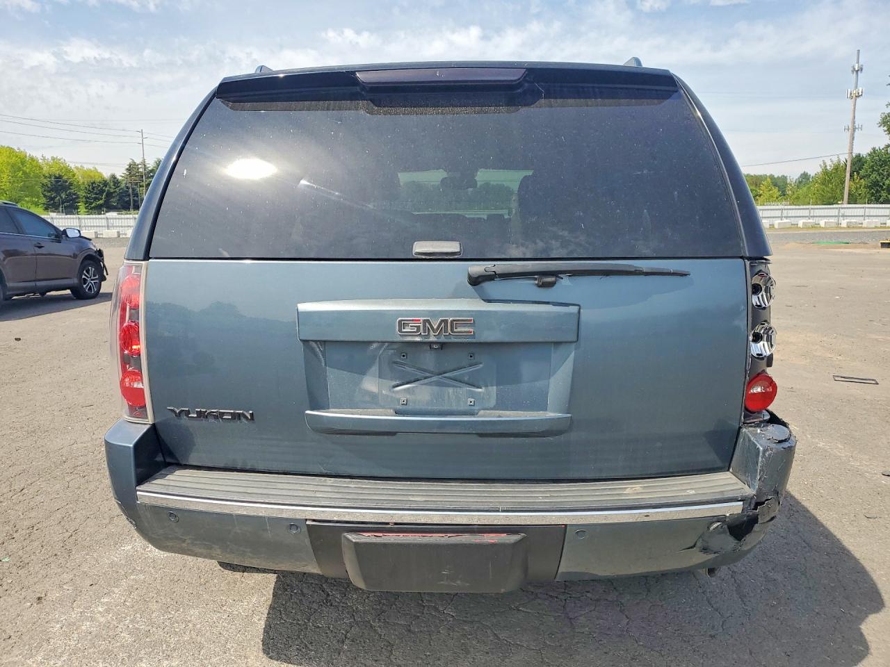 GMC Yukon Denali