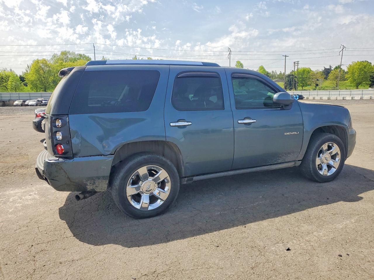 GMC Yukon Denali