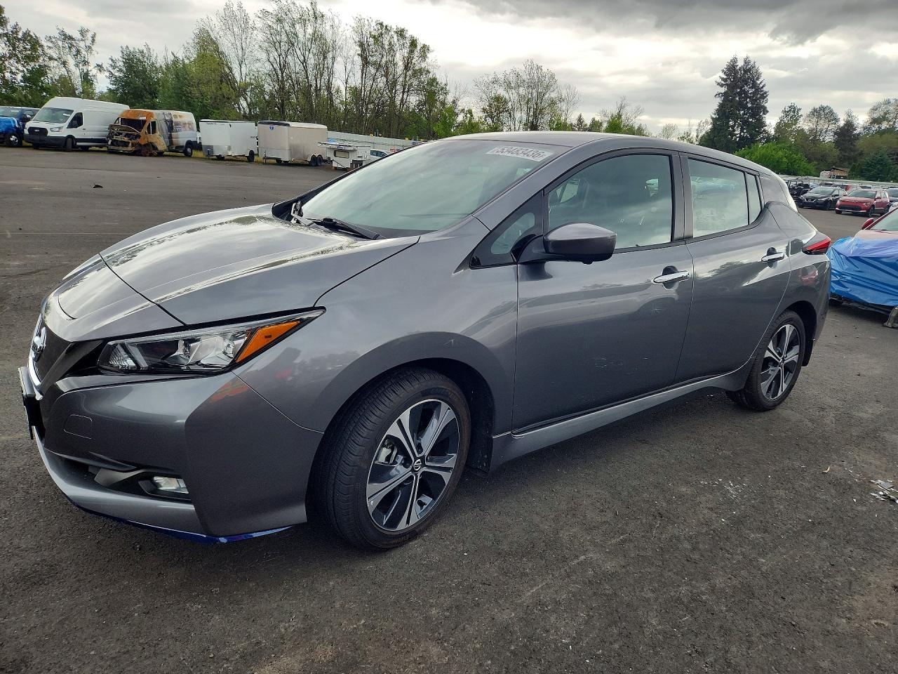 Salvage Nissan LEAF Image