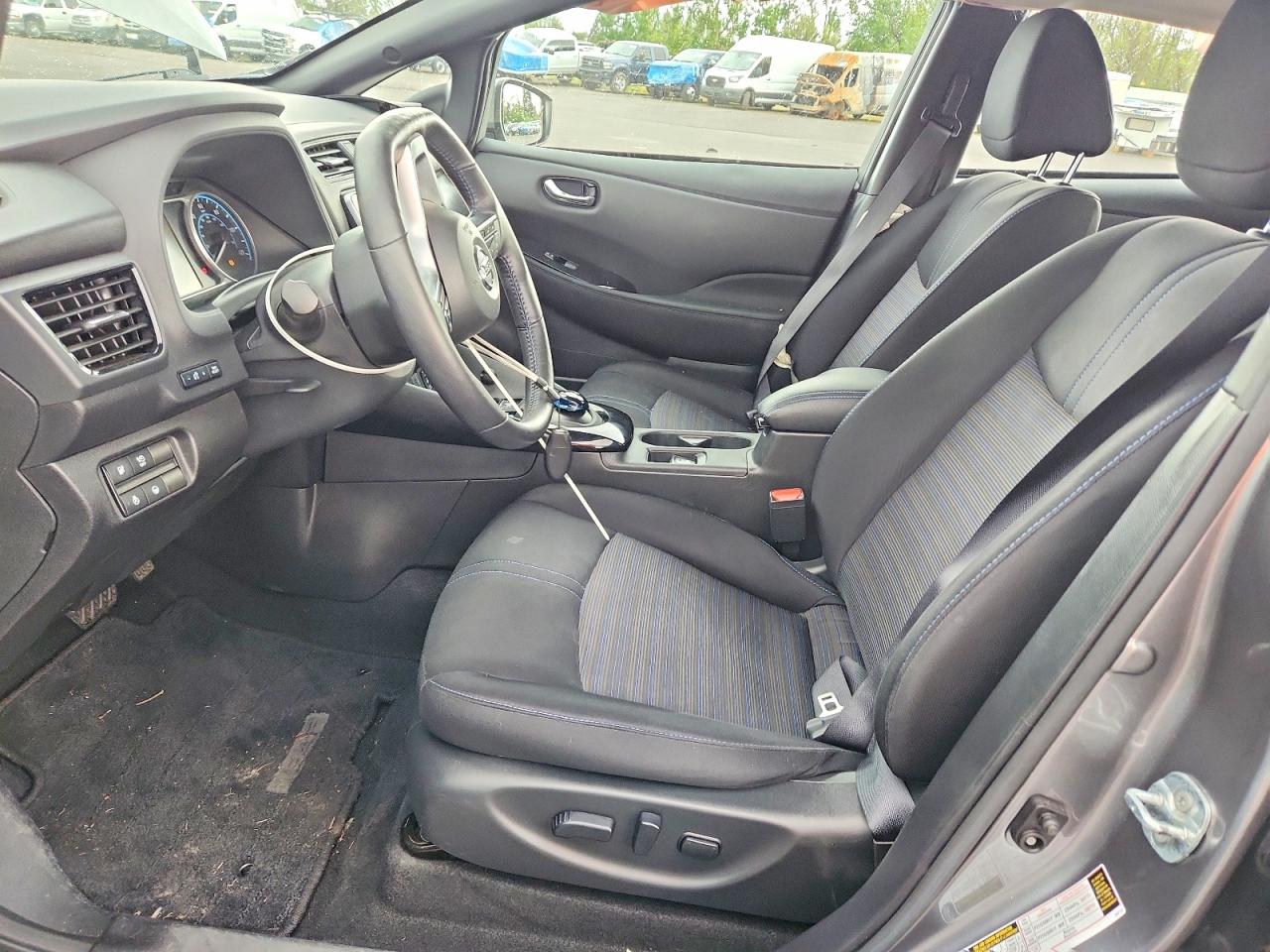 Nissan LEAF Sv Plus