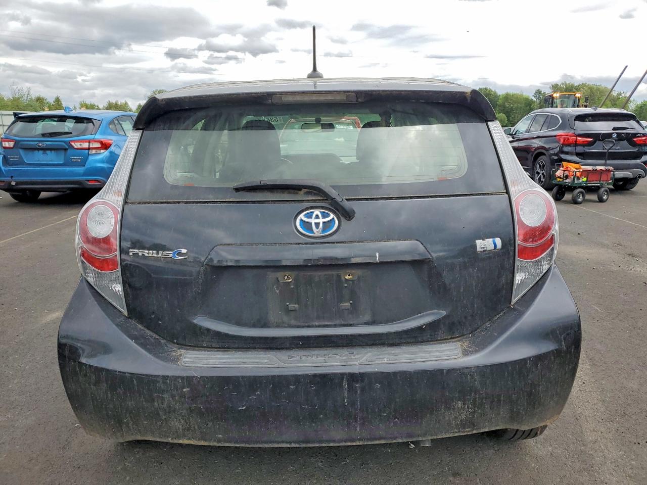 Toyota Prius c Three