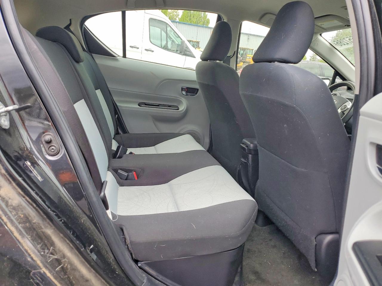Toyota Prius c Three