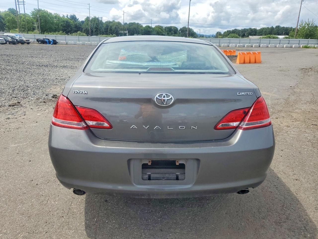 Toyota Avalon Limited