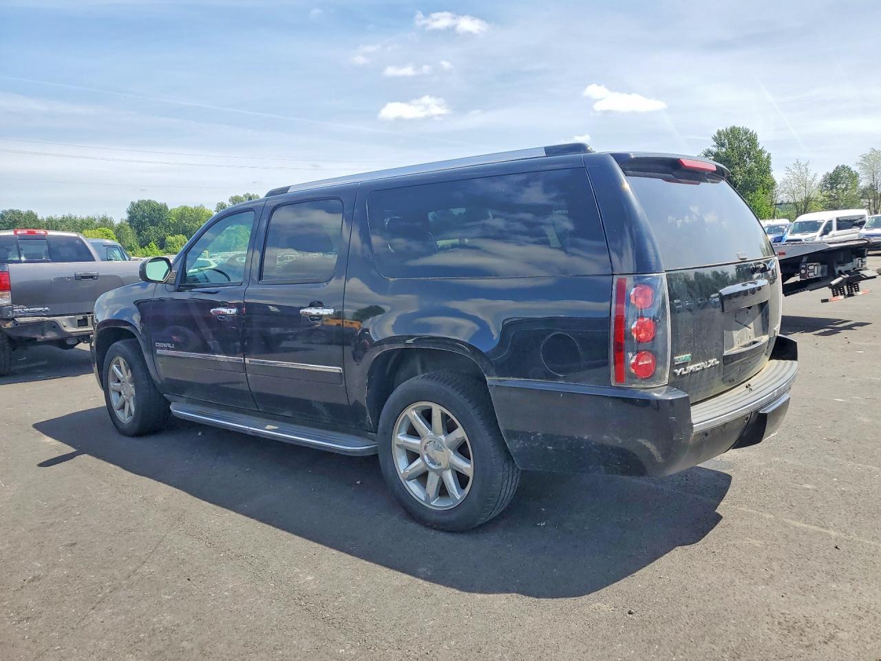 GMC Yukon Denali