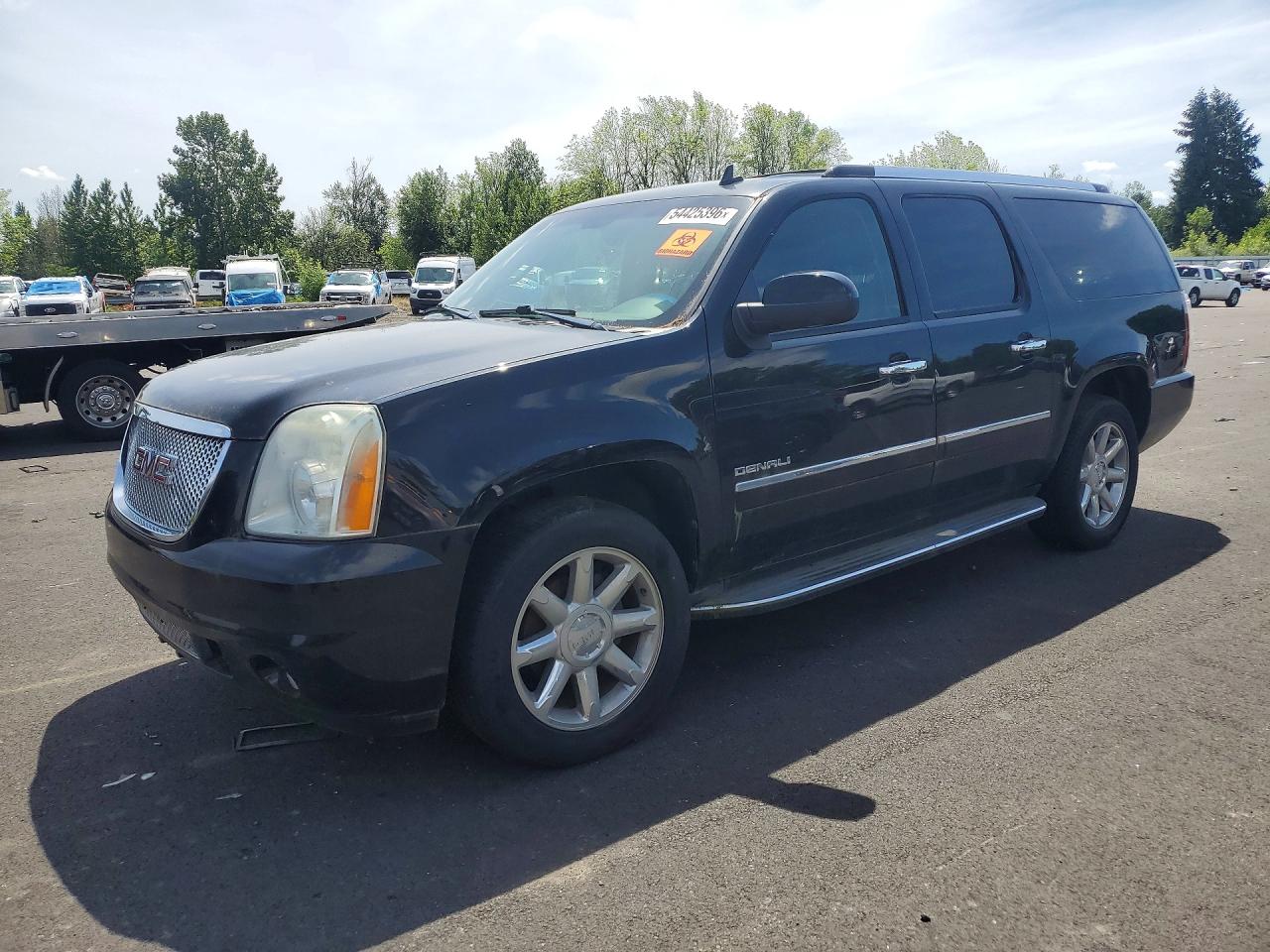 Salvage GMC Yukon Image