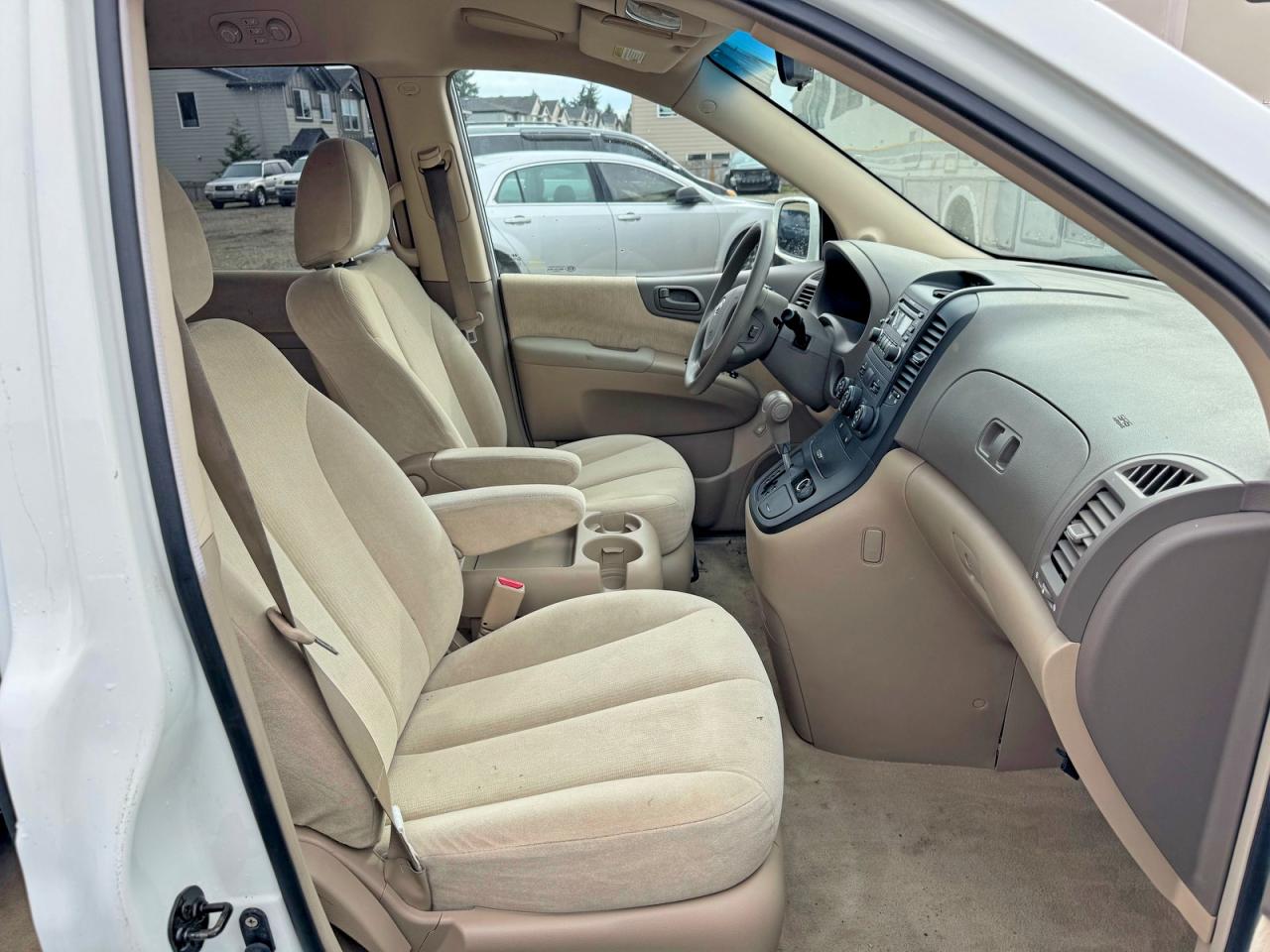 Kia Sedona Lx