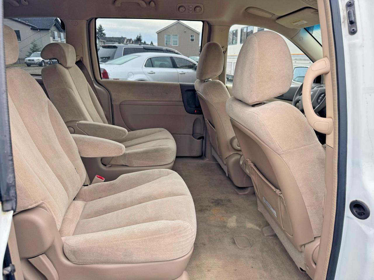 Kia Sedona Lx