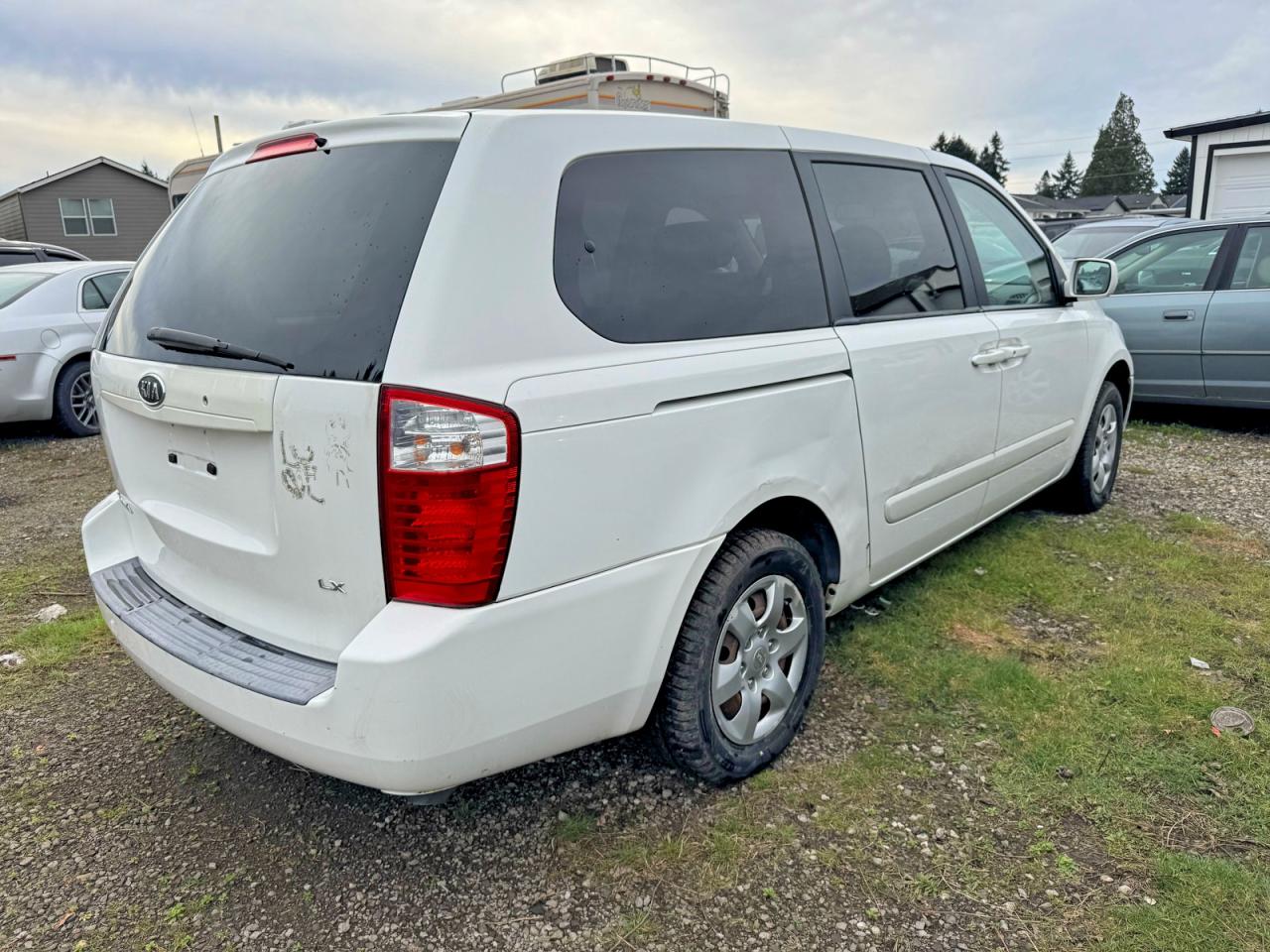 Kia Sedona Lx