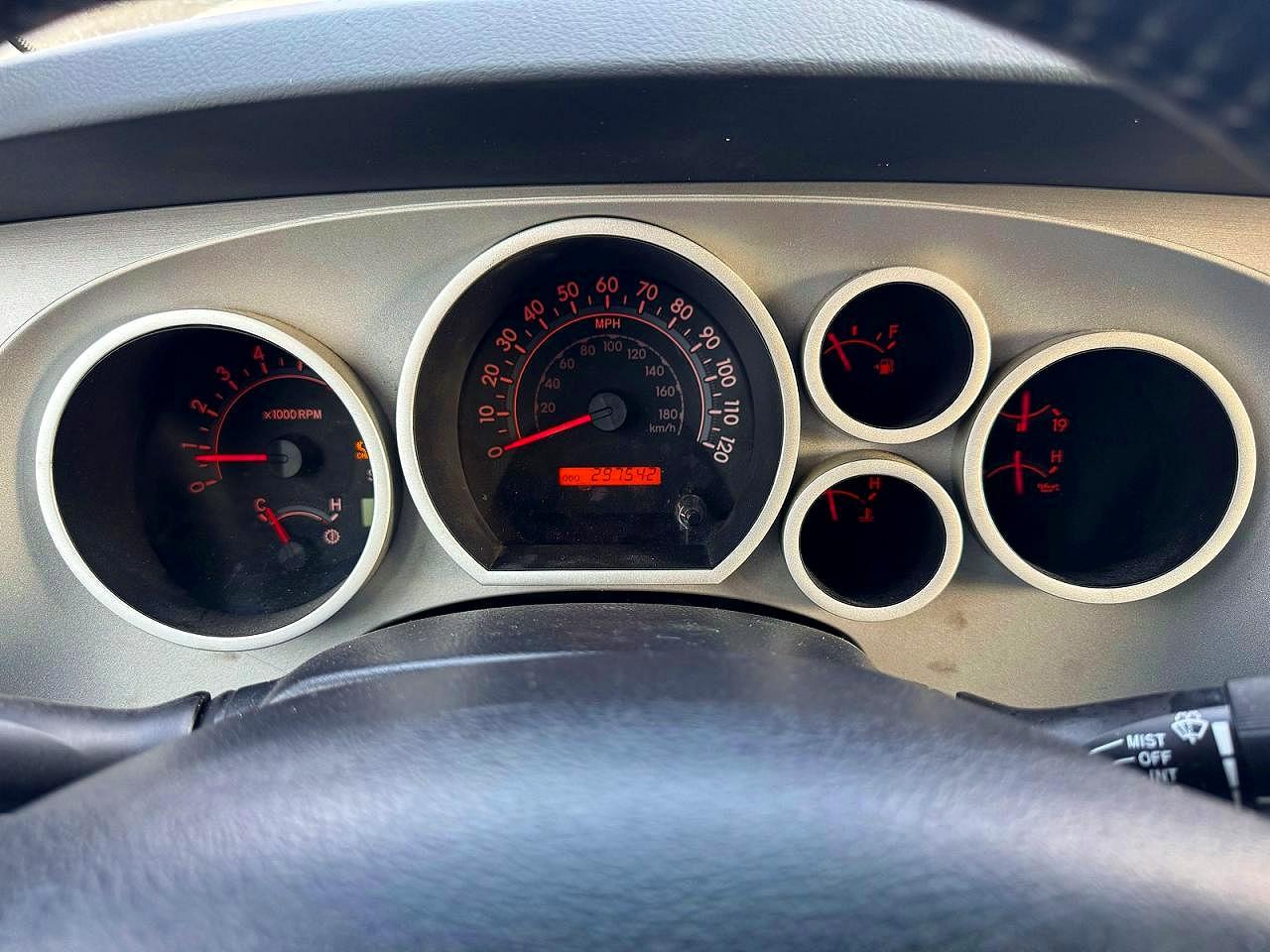 Toyota Sequoia Sr5