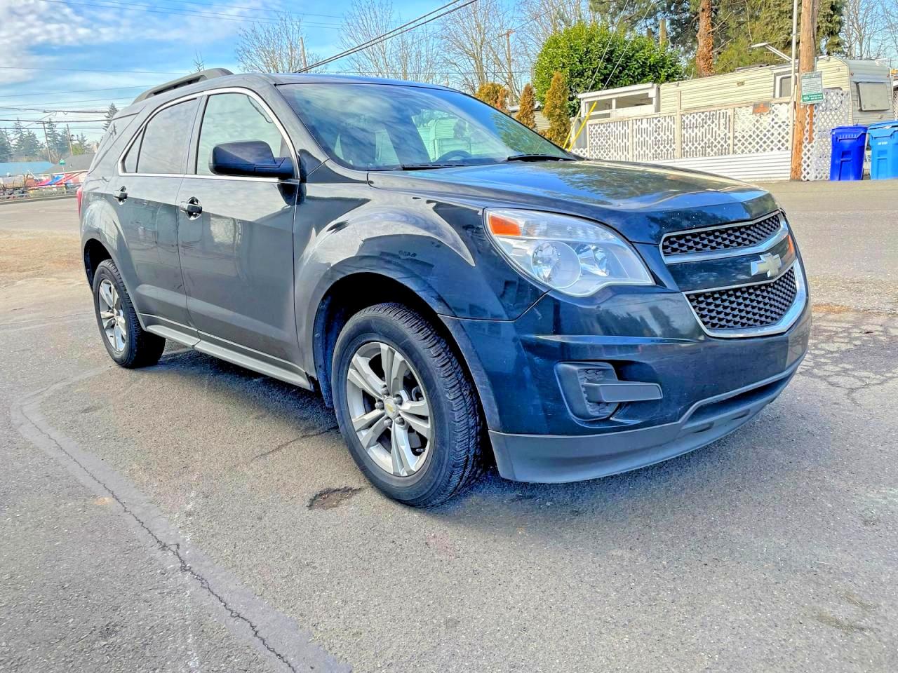 Salvage Chevrolet Equinox Image
