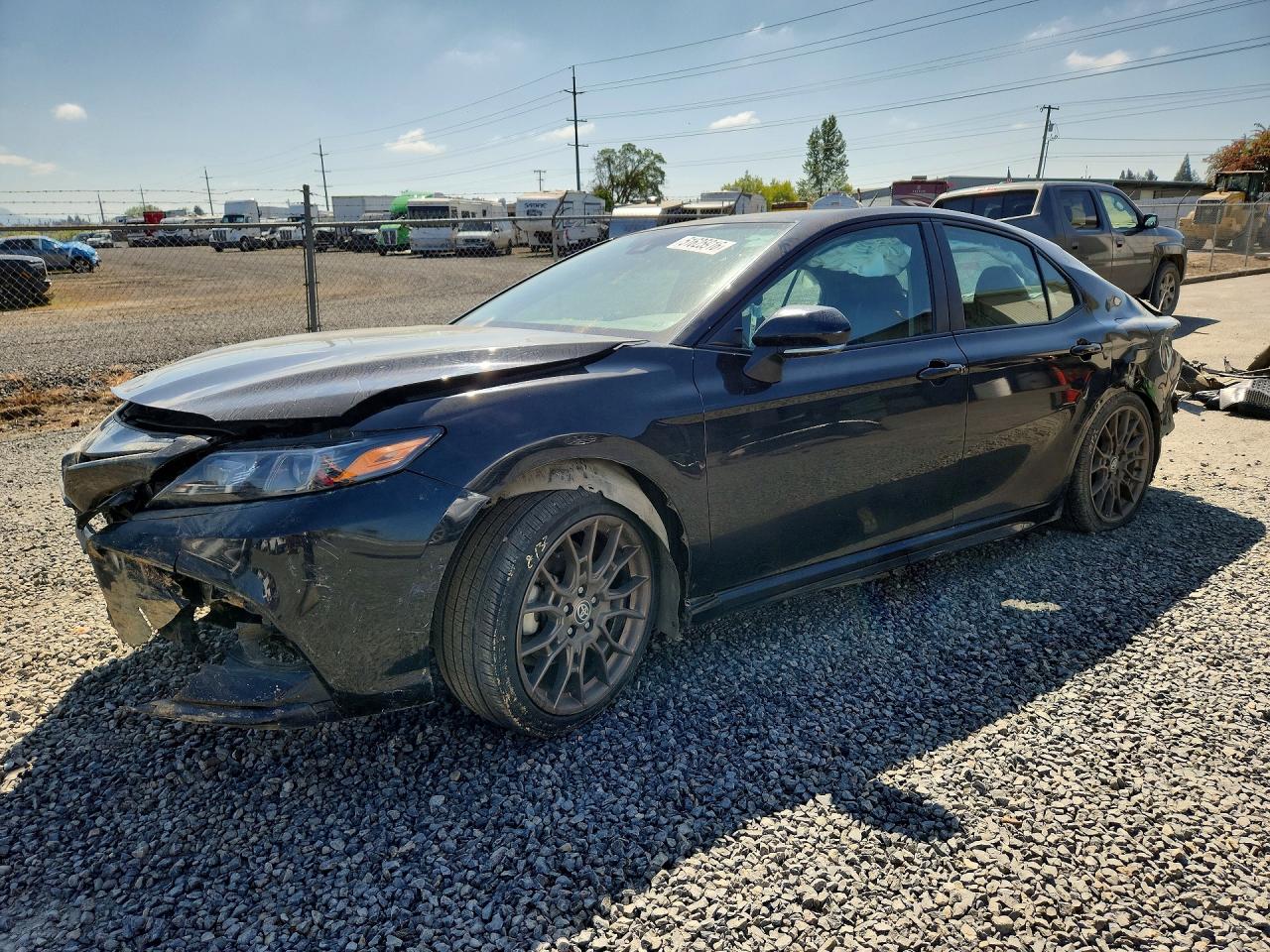 Salvage Toyota Camry Image