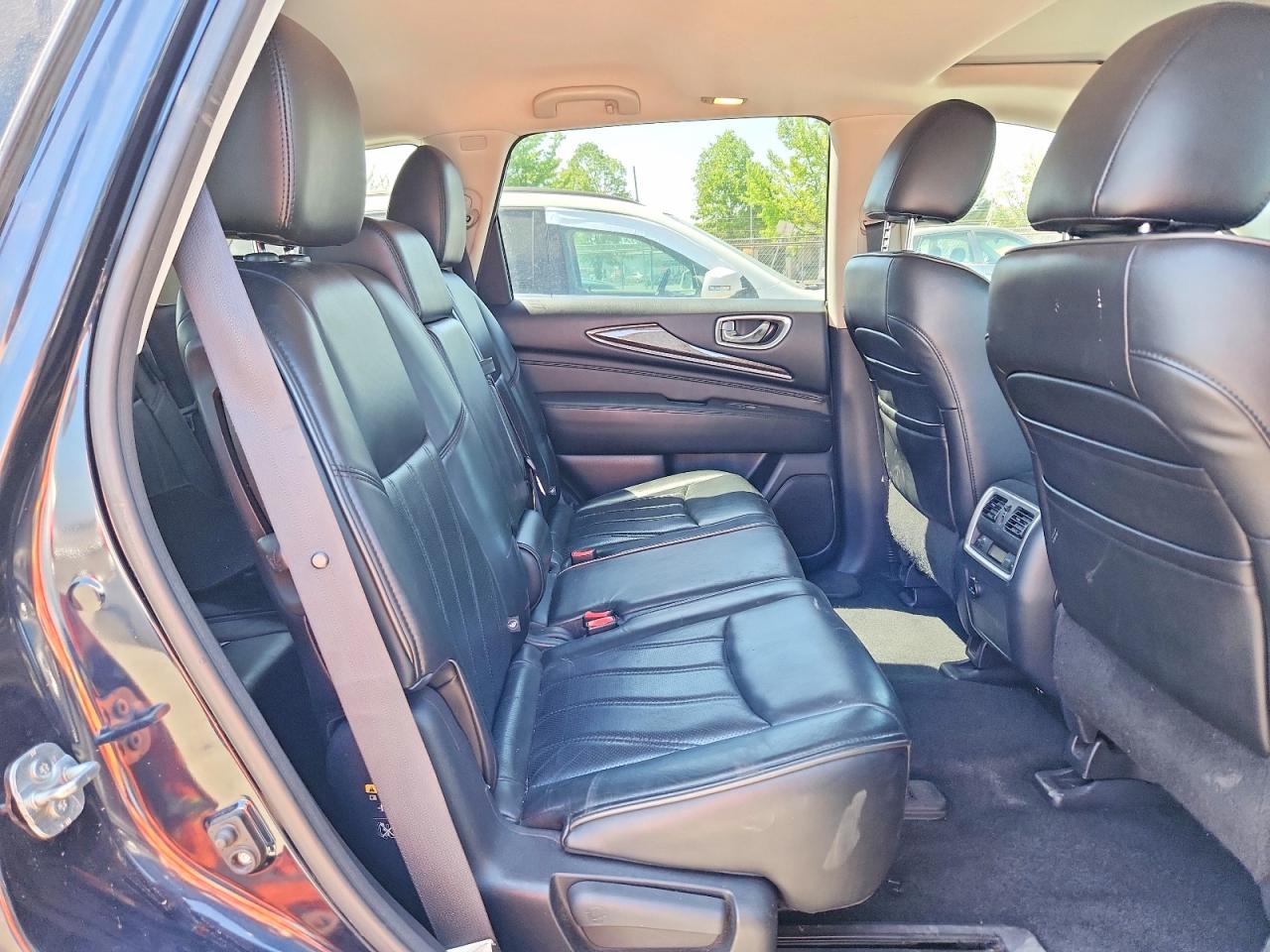 INFINITI Qx Base
