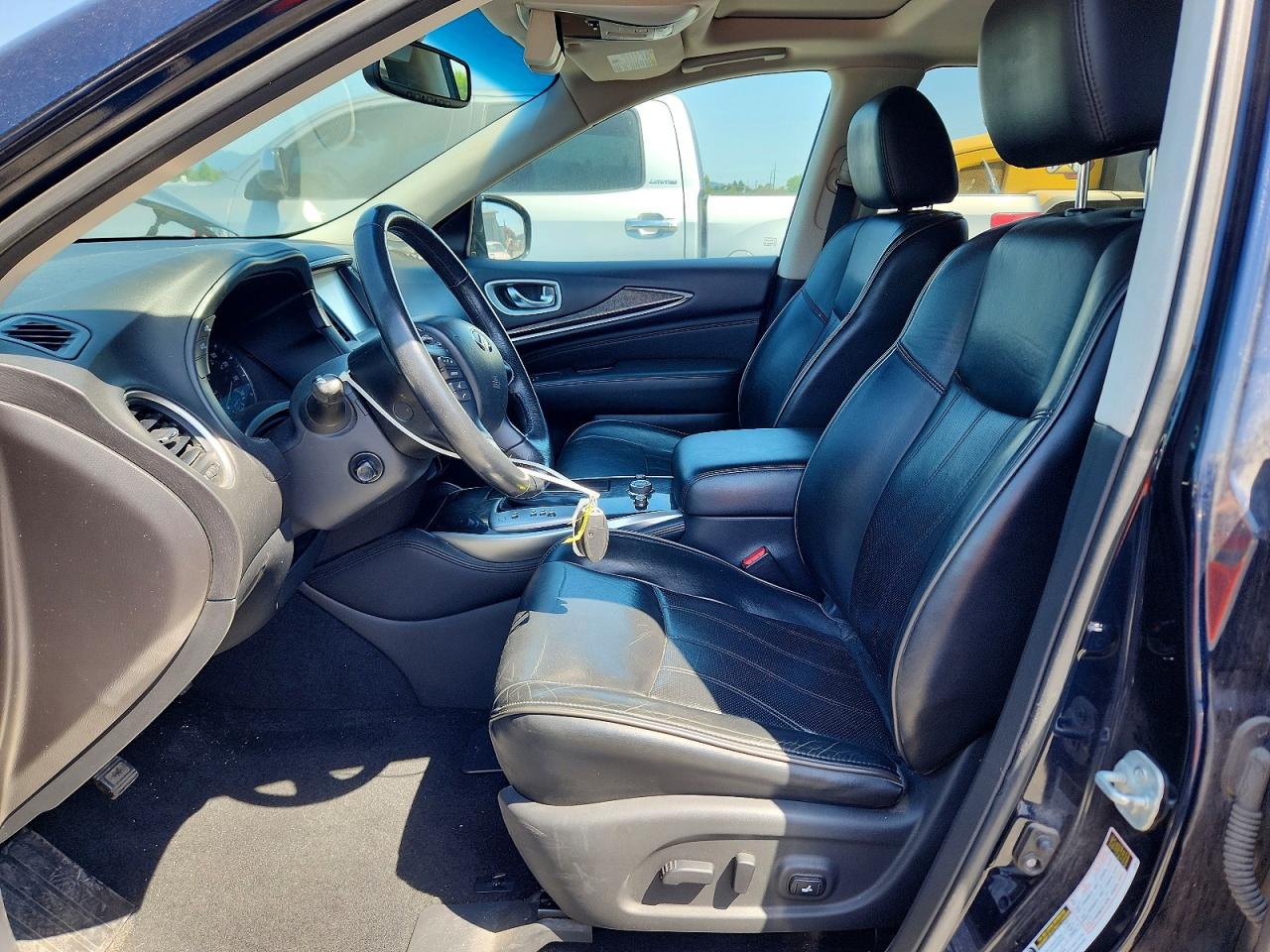 INFINITI Qx Base