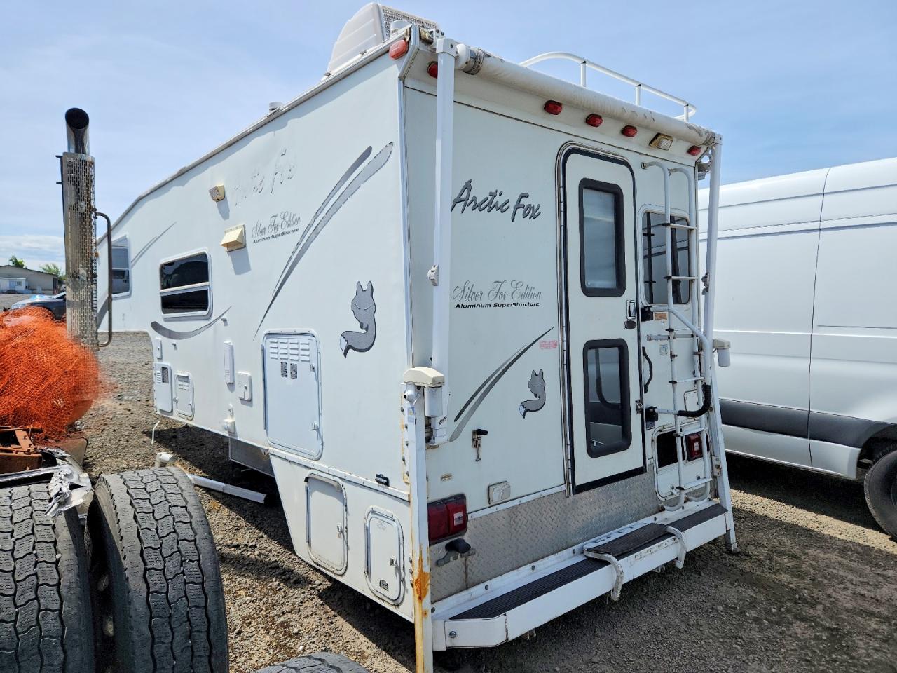 Arctic Fox Camper