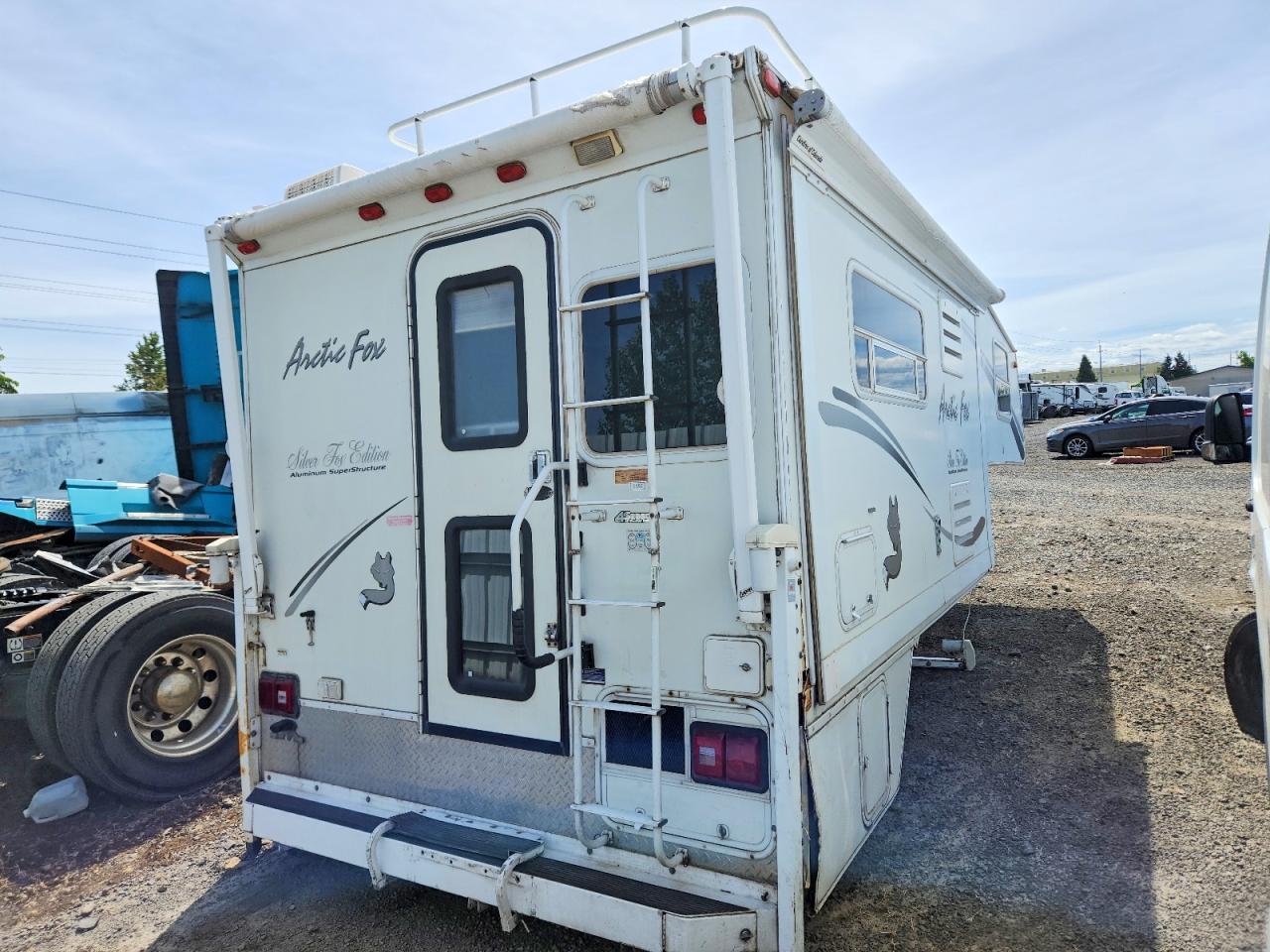 Arctic Fox Camper