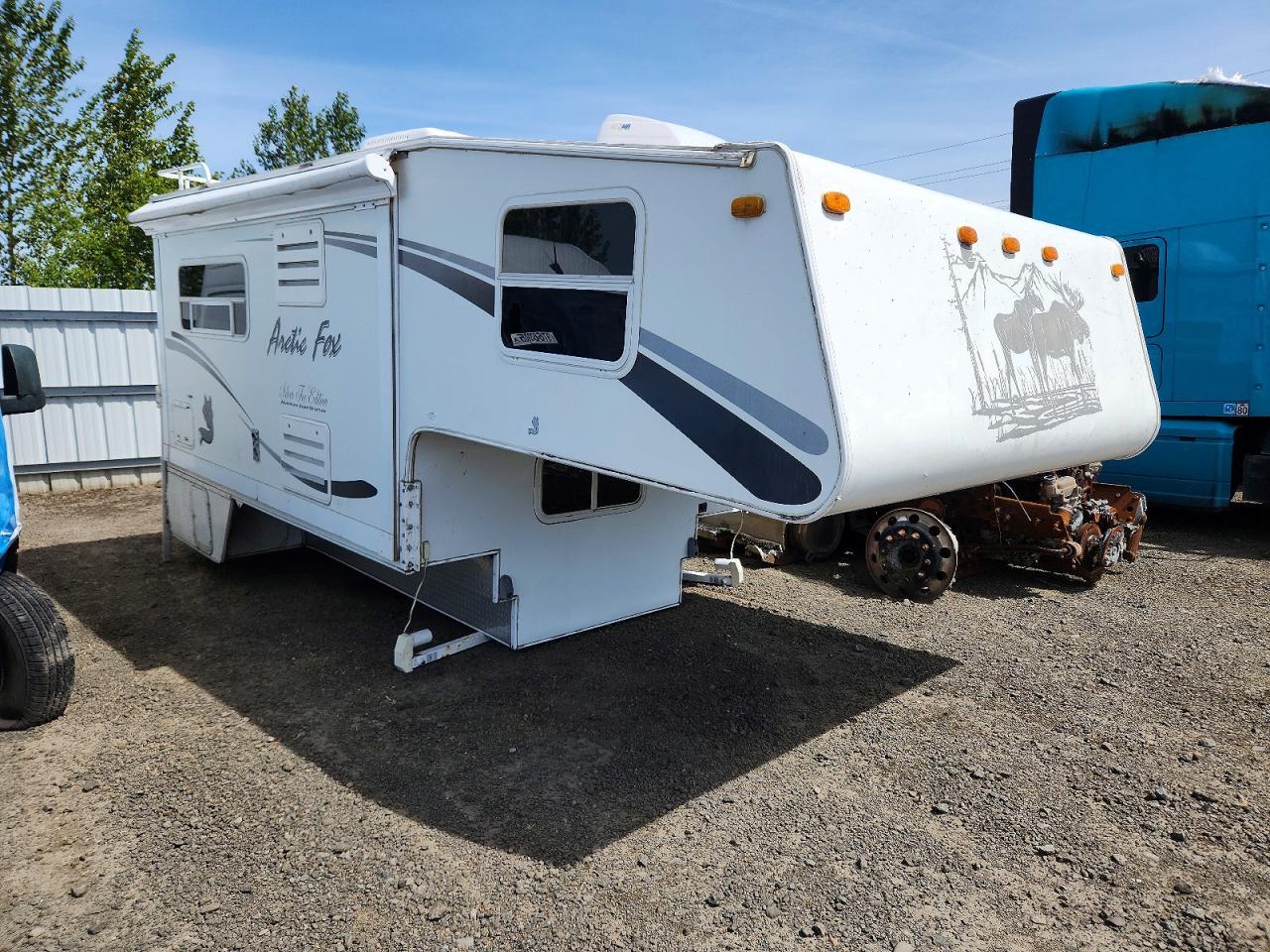 Salvage Arctic Fox Camper Image