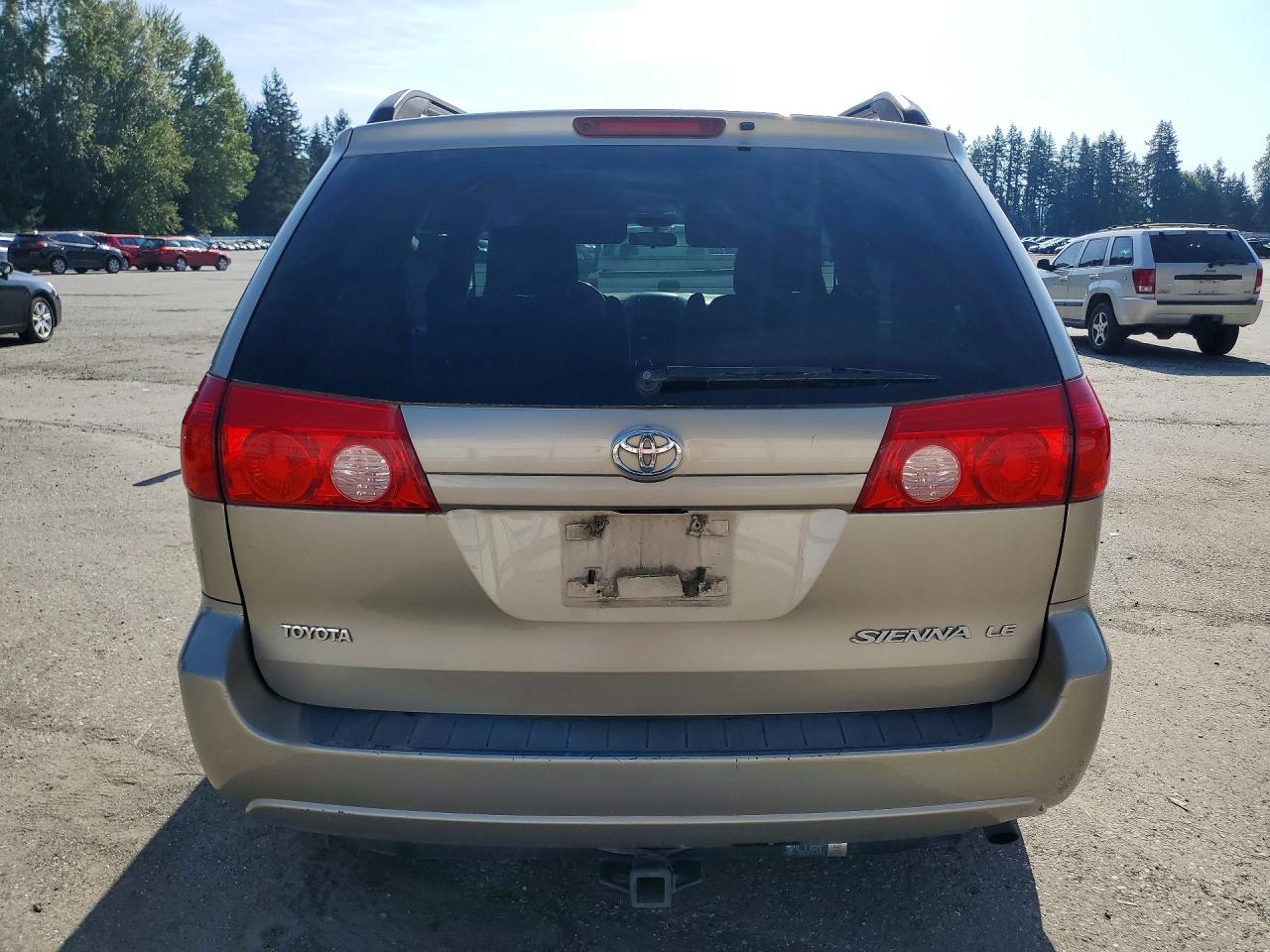 Toyota Sienna Le 7-passenger