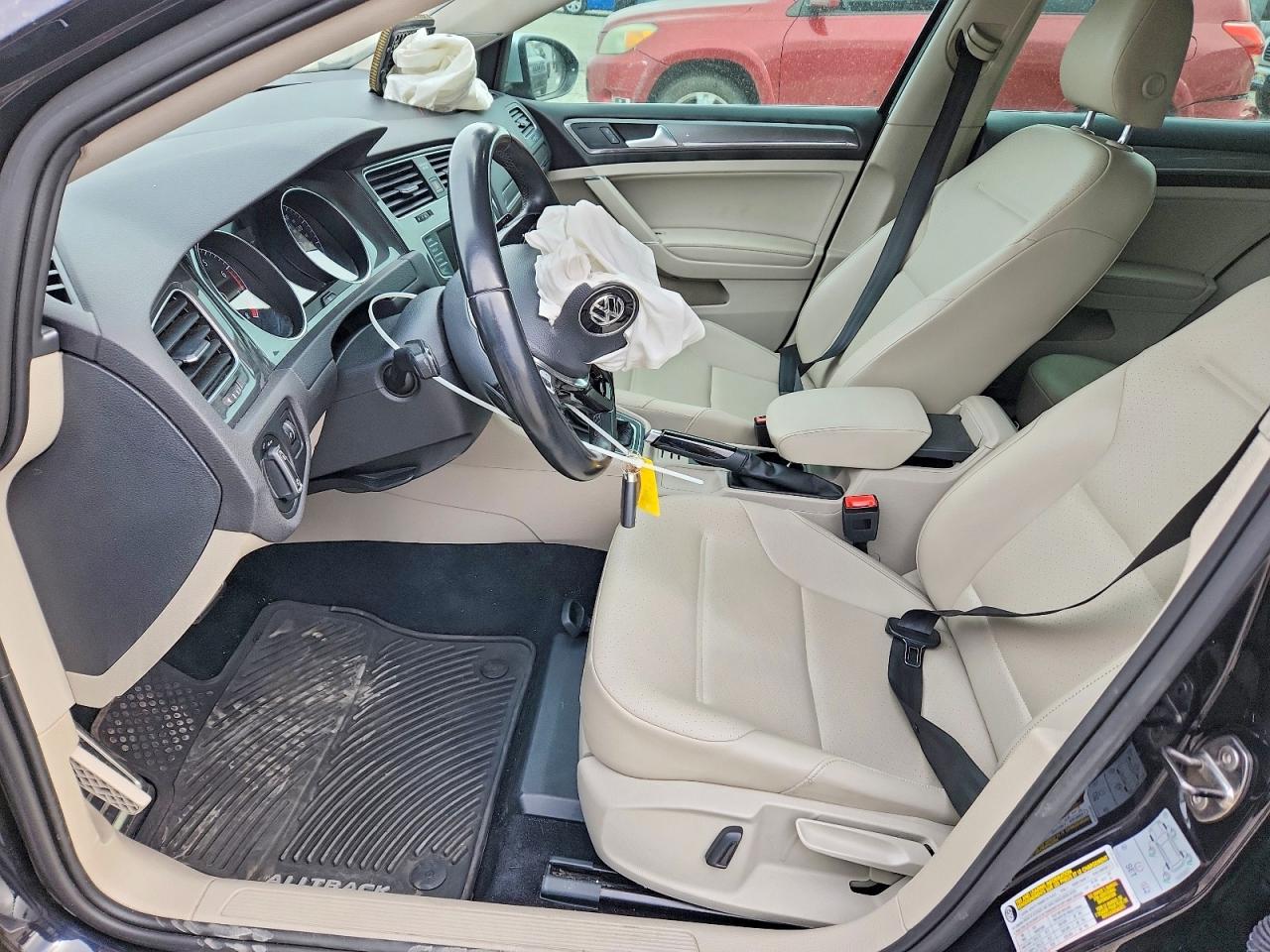 Volkswagen Golf S