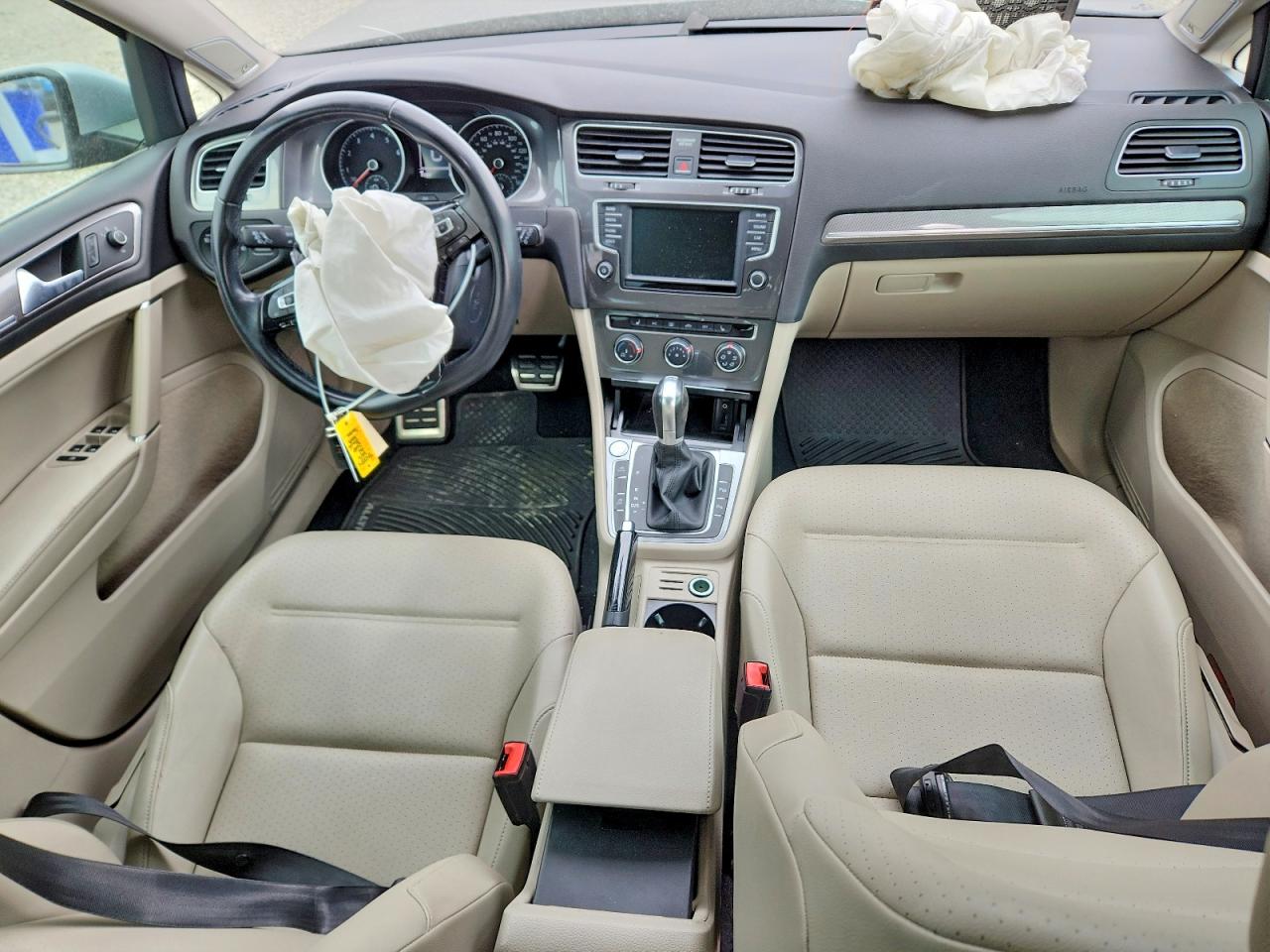 Volkswagen Golf S