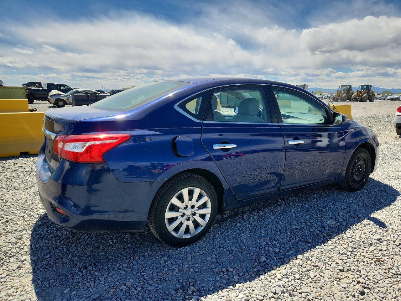 Nissan Sentra S