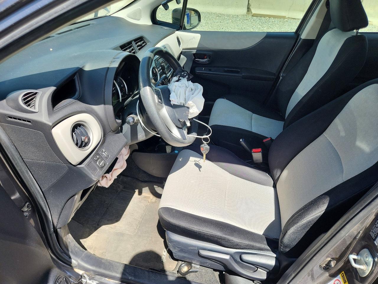 Toyota Yaris 5-door Le