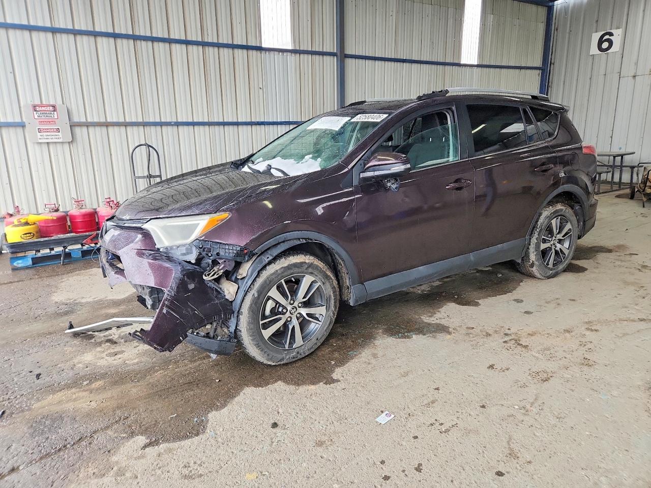 Salvage Toyota RAV4 Image