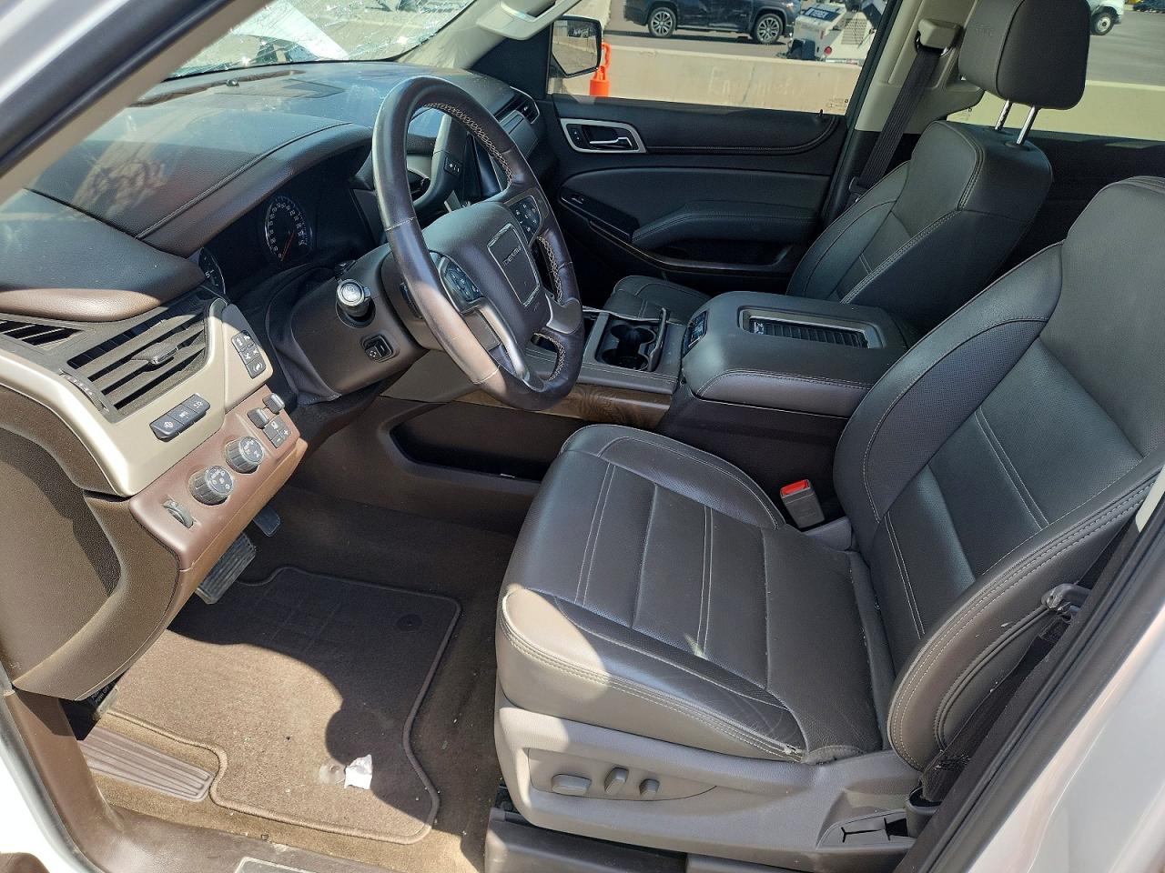 GMC Yukon Denali