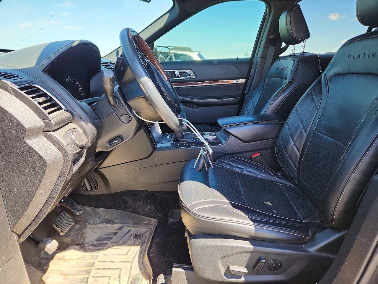 Ford Explorer Platinum