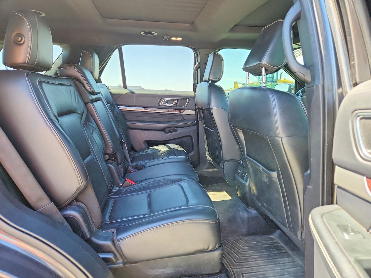 Ford Explorer Platinum