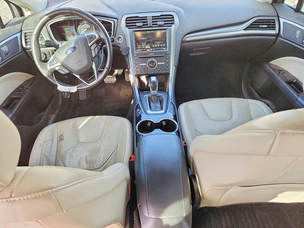 Ford Fusion Titanium Phev