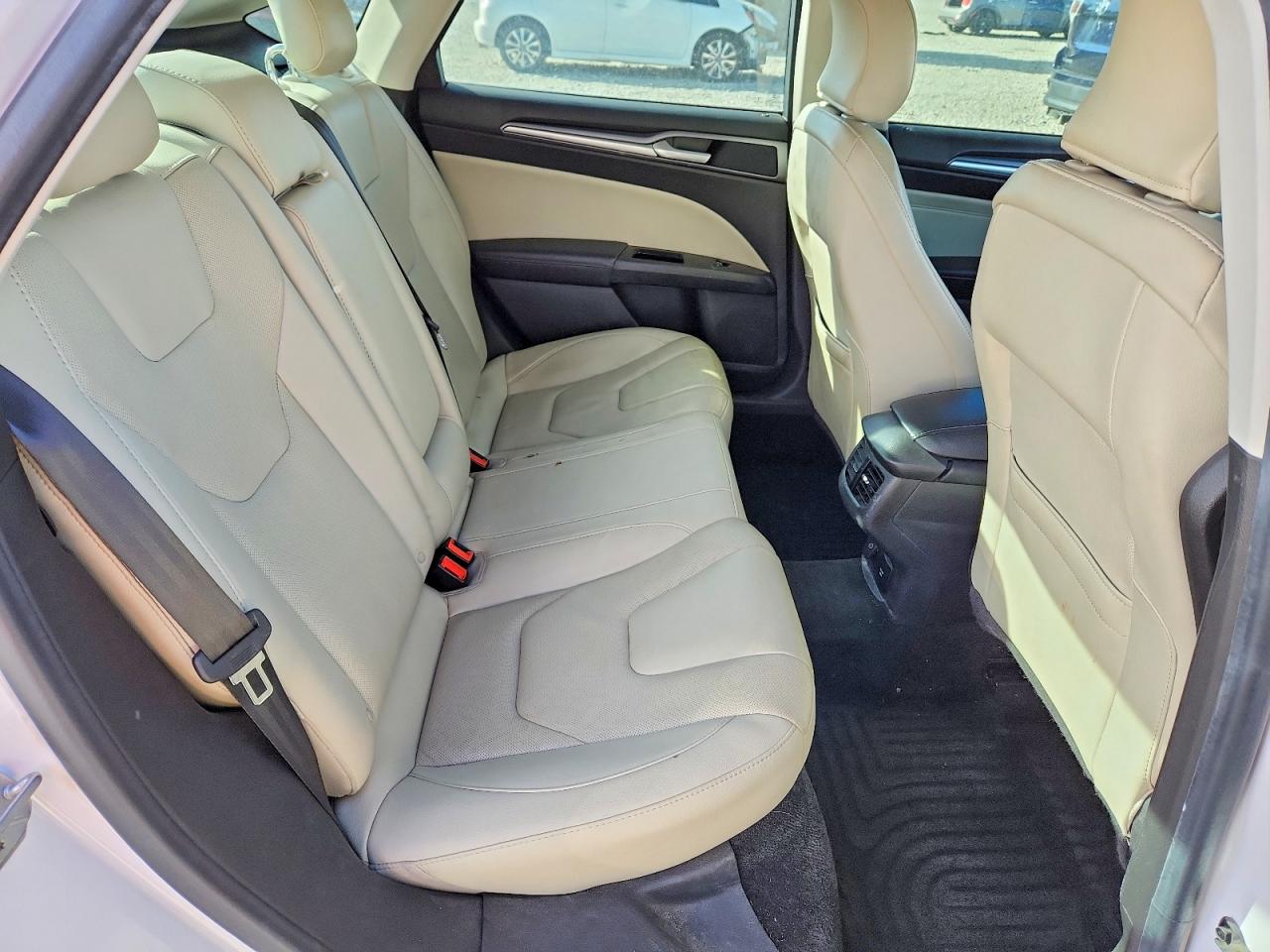 Ford Fusion Titanium Phev