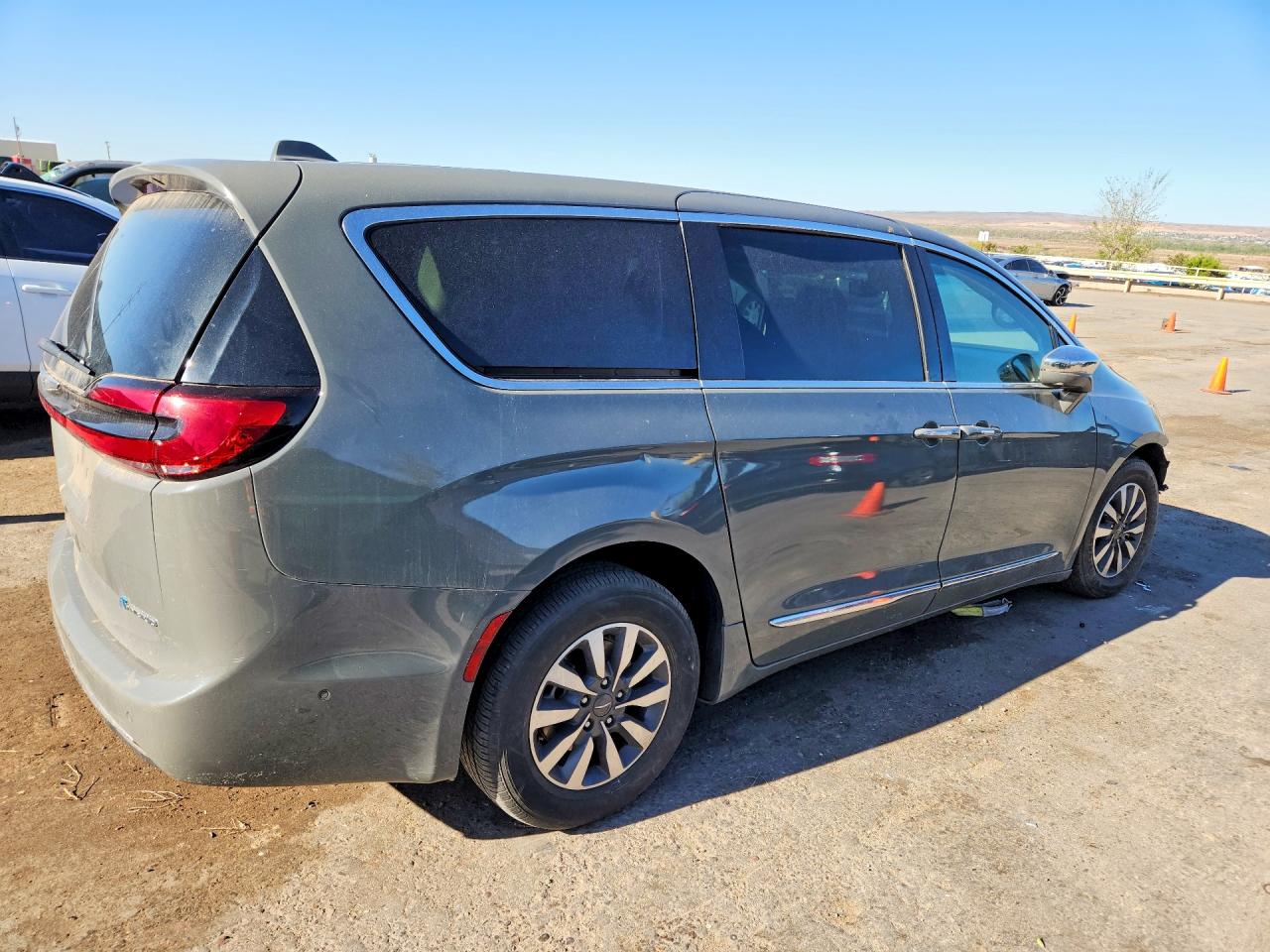 Chrysler Pacifica Hybrid Limited