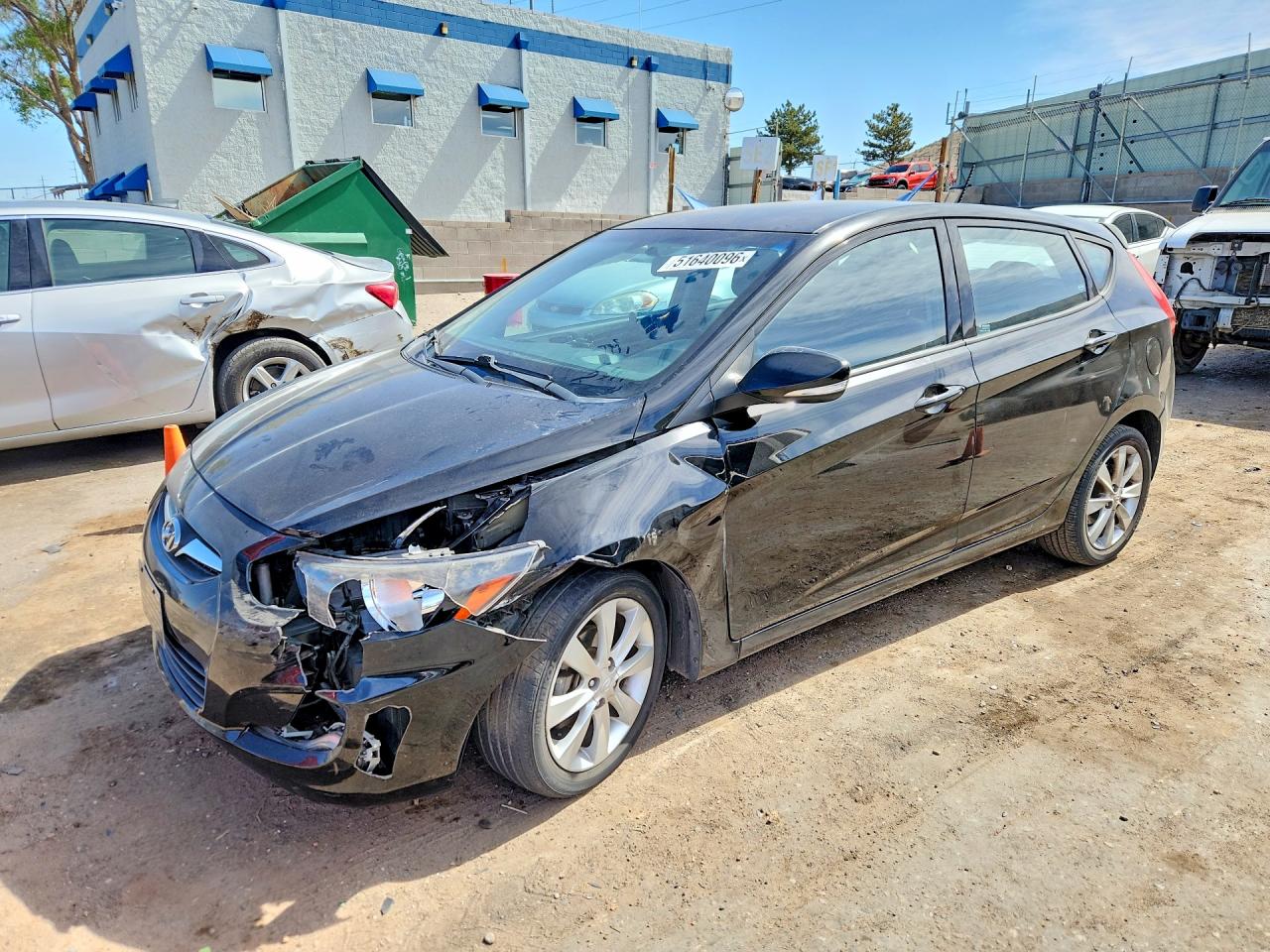 Salvage Hyundai ACCENT Image