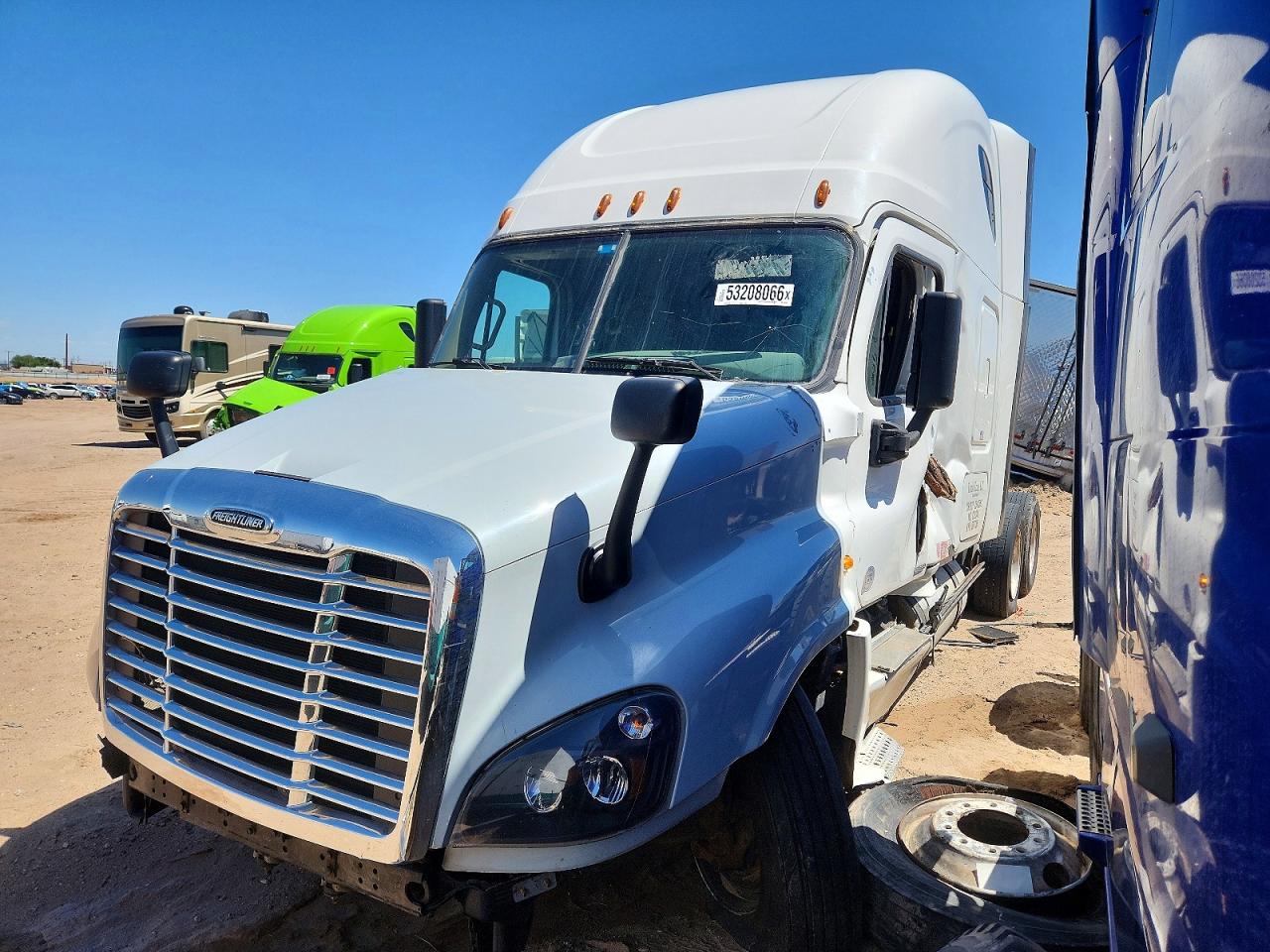 Freigliner Cascadia 125 Sleeper Cab"