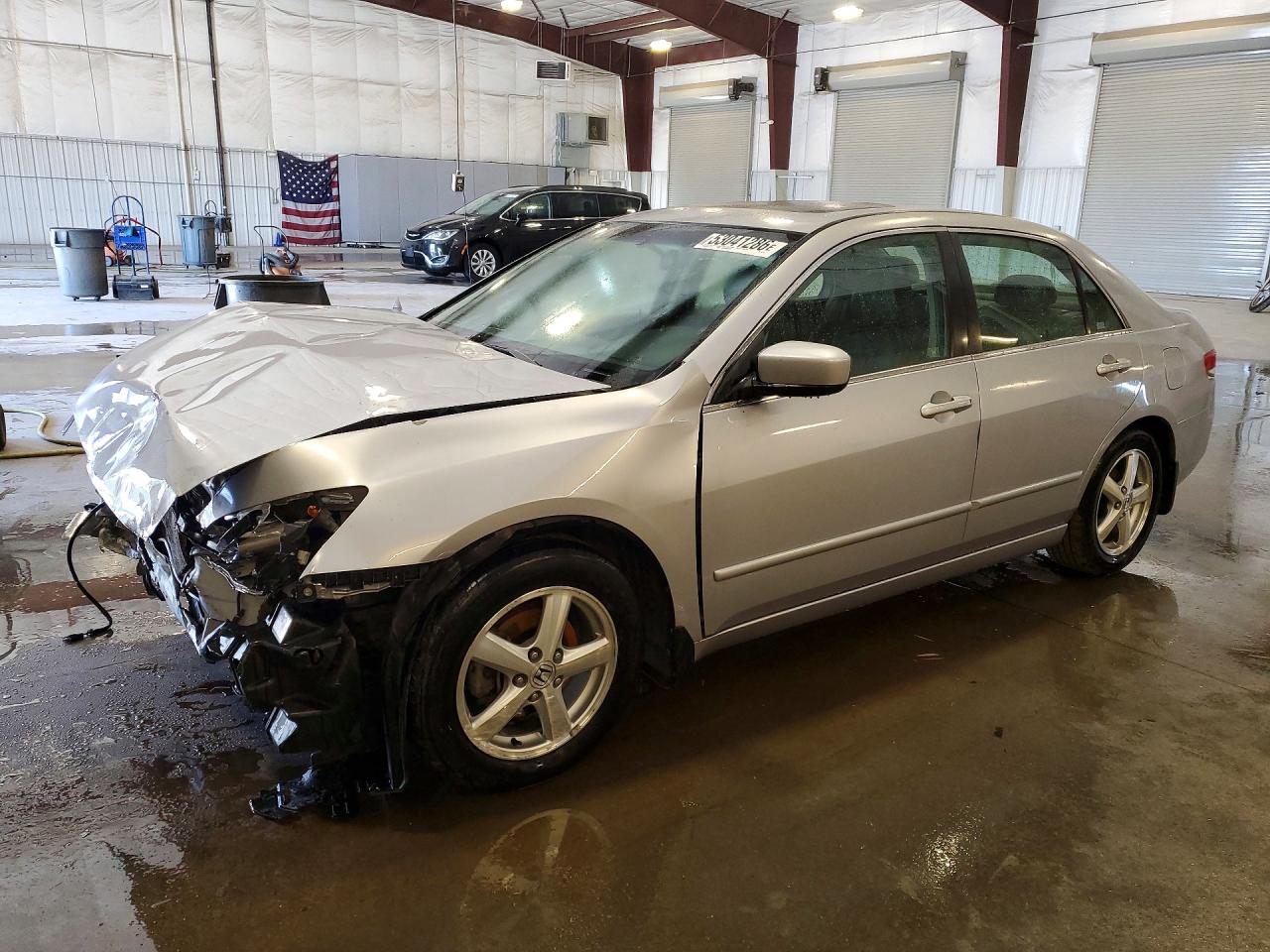 Salvage Honda Accord Image