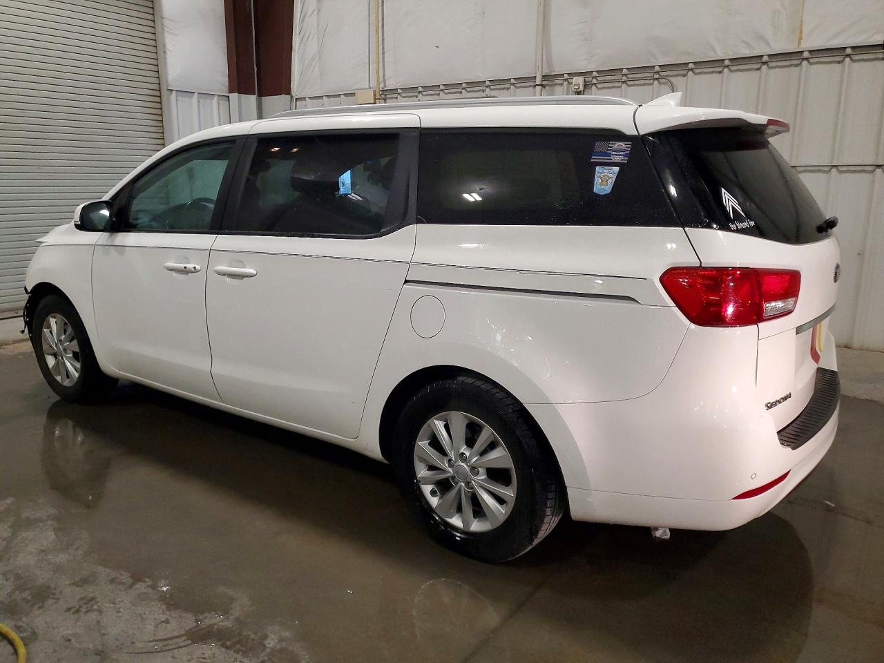 Kia Sedona Lx