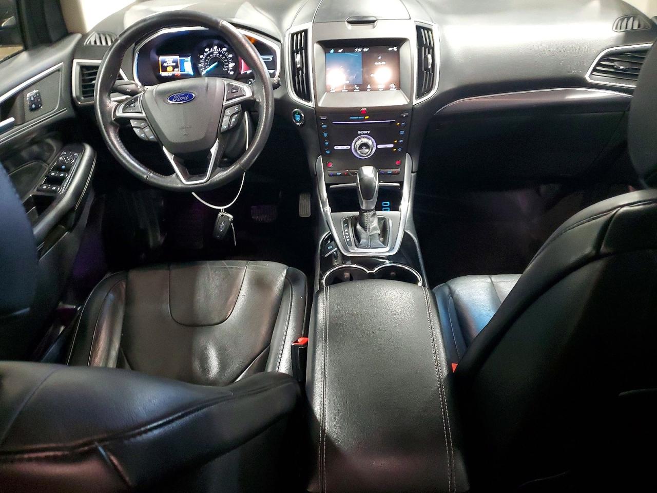 Ford Edge Titanium