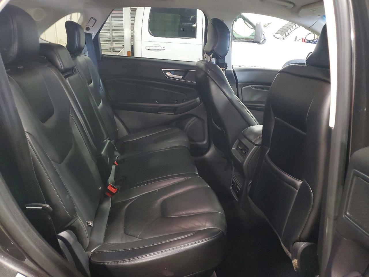 Ford Edge Titanium