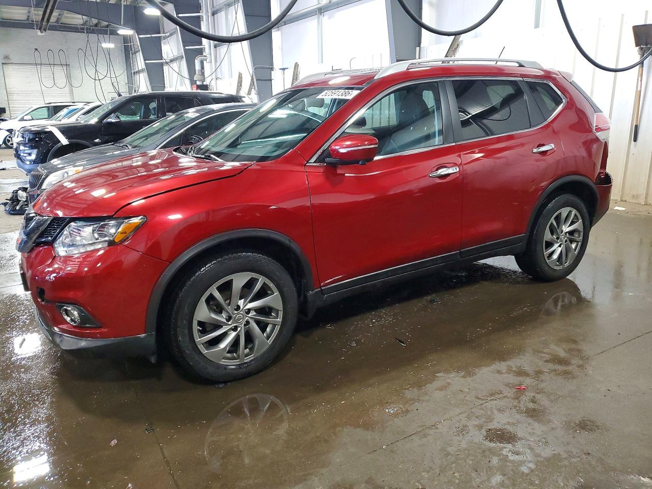 Salvage Nissan Rogue Image